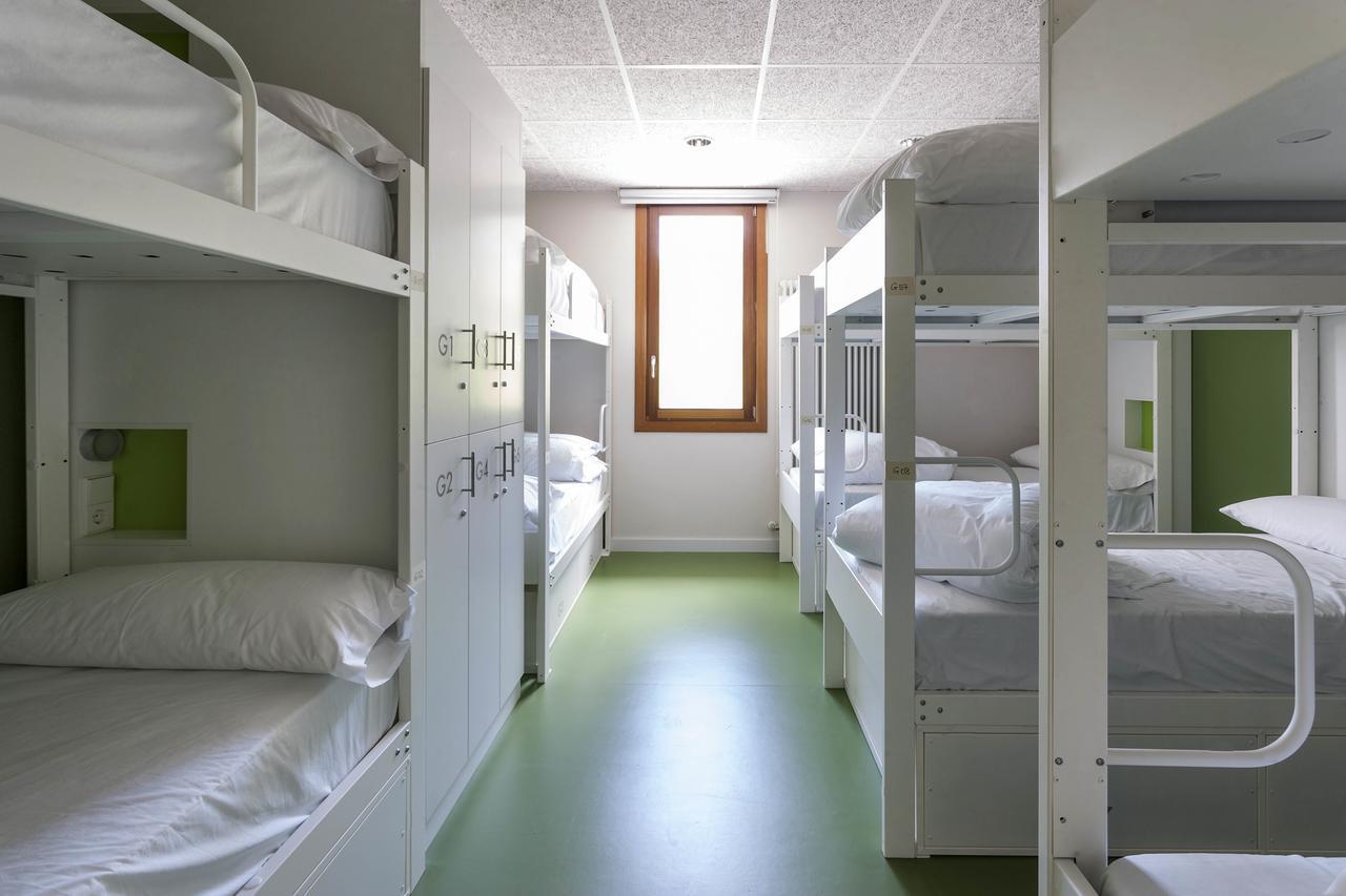 Youth Hostel Non Stop Inn By Irrisarri Land Igantzi Номер фото